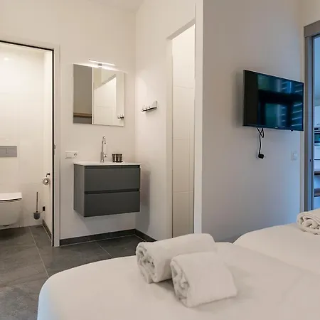 Dutchen Suitelodges Gooilanden * 루즈으레트