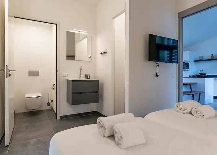 Dutchen Suitelodges Gooilanden * Loosdrecht